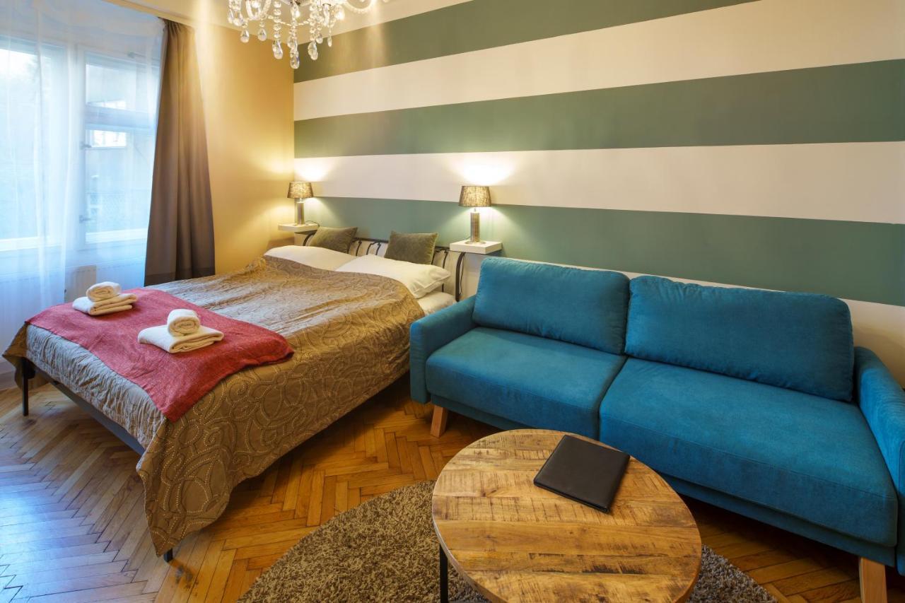 Dlouhá Apartment with balcony Praga Esterno foto